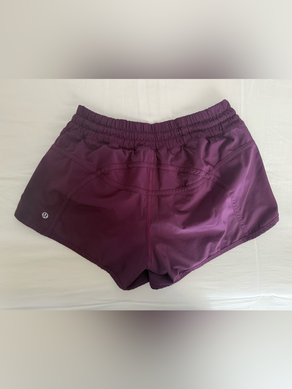 lululemon track that shorts - Picture 2 of 4